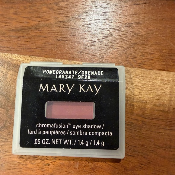Mary Kay Other - Mary Kay Chromafusion Eye Shadow - Pomegranate